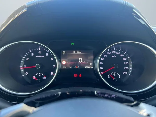 KIA XCeed (2024) — foto 5 van 31