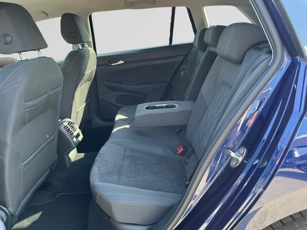 VOLKSWAGEN Golf VIII SW (2024) — foto 19 van 22