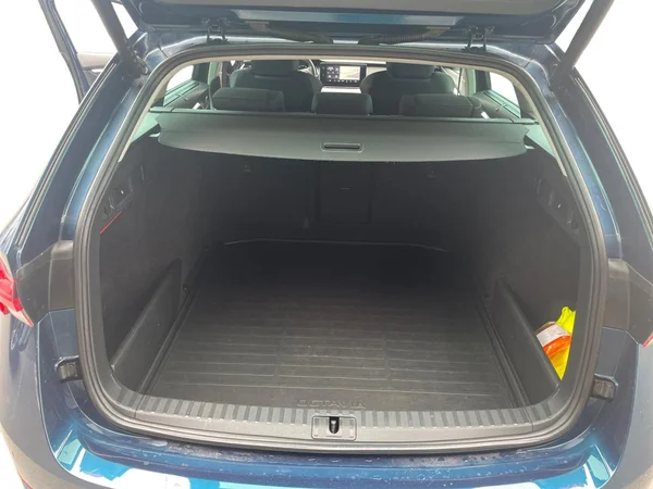 SKODA Octavia Combi Dsl (2022) — foto 10 van 21