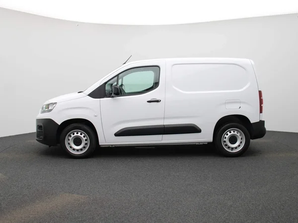 Fiat Doblò (2023) — foto 23 van 39