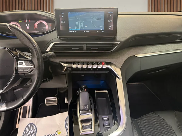 Peugeot 3008 (2022) — foto 13 van 30