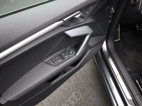 AUDI A3 Sportback (2025) — foto 3 van 21