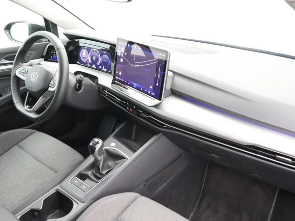 VOLKSWAGEN Golf VIII (2026) — foto 15 van 21