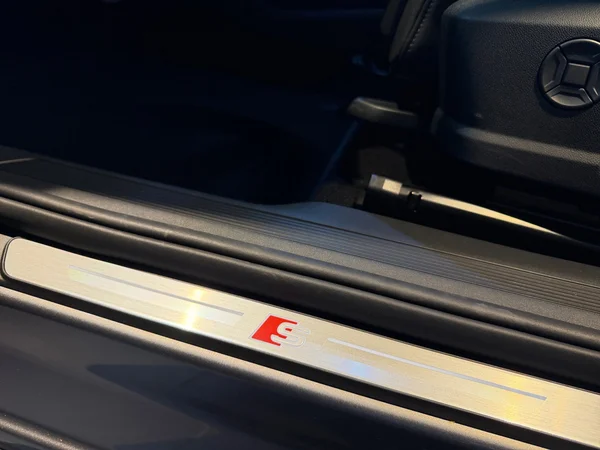 AUDI Q4 Sportback e-tron (2026) — foto 19 van 22