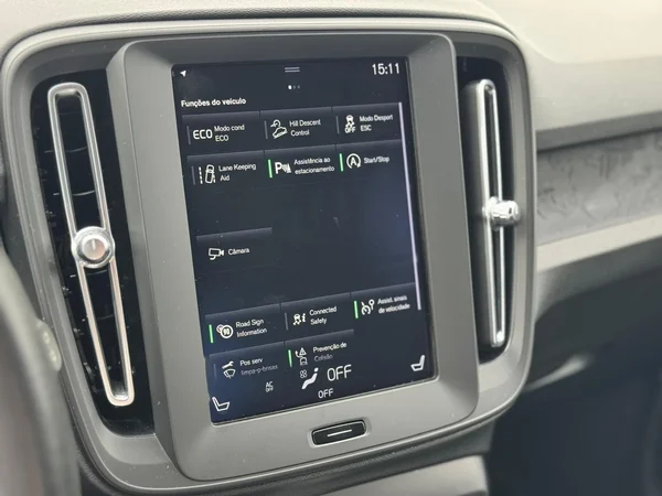 Volvo XC40 (2020) — foto 7 van 22