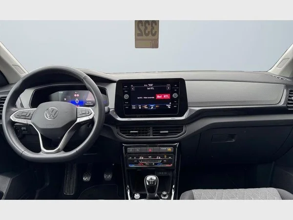 Volkswagen T-Cross (2024) — foto 6 van 27
