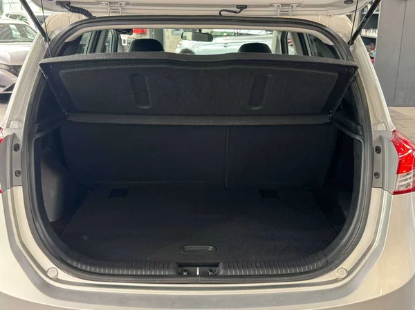 Hyundai ix20 (2017) — foto 9 van 14