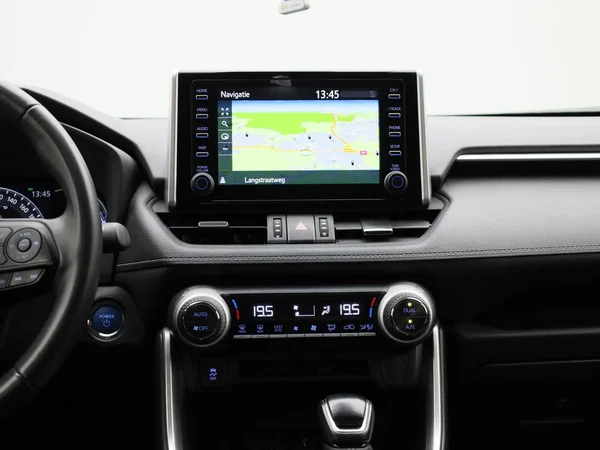 Toyota RAV4 (2021) — foto 3 van 46