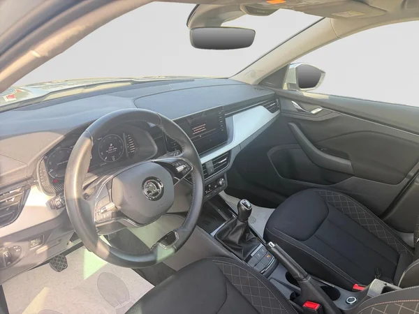 SKODA Kamiq (2022) — foto 11 van 27