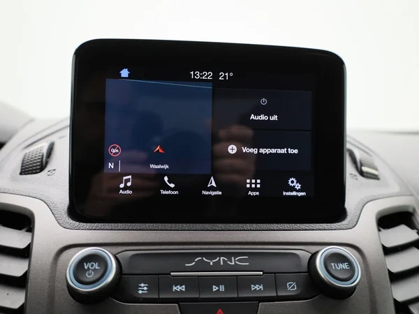 Ford Transit Connect (2020) — foto 4 van 45