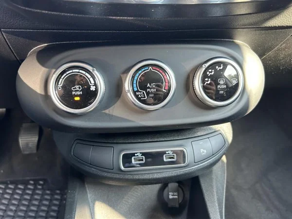 FIAT 500X Dsl (2021) — foto 11 van 25