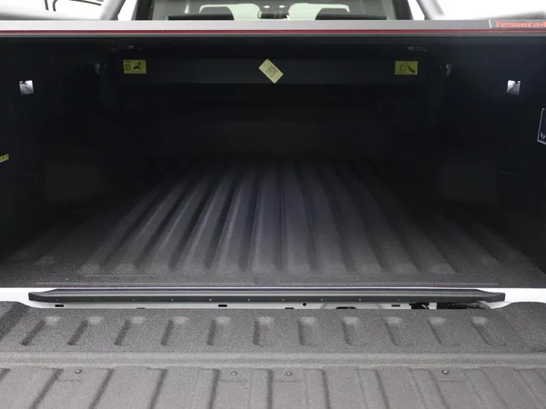 VOLKSWAGEN Amarok Double Cab Dsl (2026) — foto 14 van 19