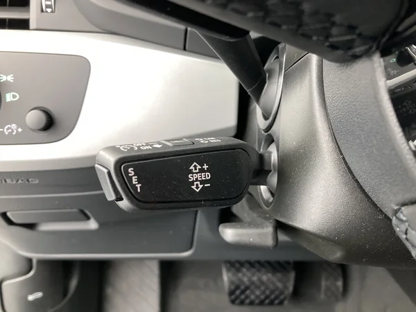 AUDI A4 Avant (2024) — foto 21 van 36
