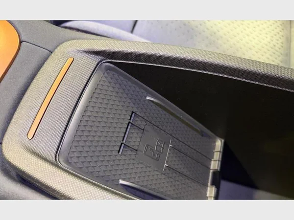Cupra Born (2025) — foto 21 van 29