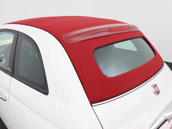 FIAT 500C (2022) — foto 18 van 26