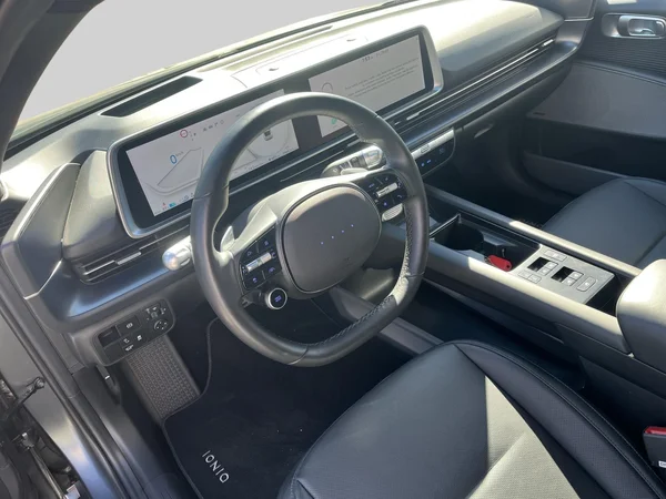 Hyundai IONIQ 6 (2024) — foto 27 van 27