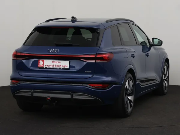 AUDI Q6 E-Tron (2024) — foto 23 van 33