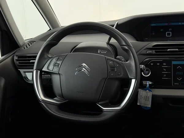 CITROEN C4 SpaceTourer (2022) — foto 14 van 25