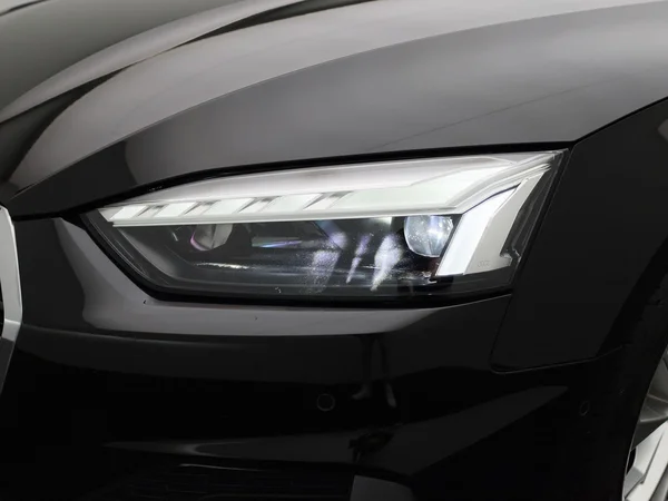 Audi A5 (2022) — foto 8 van 48