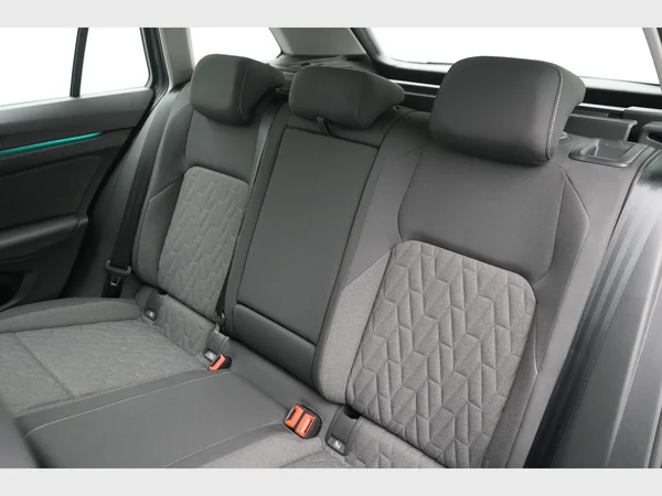 VOLKSWAGEN Golf VIII SW (2025) — foto 14 van 29