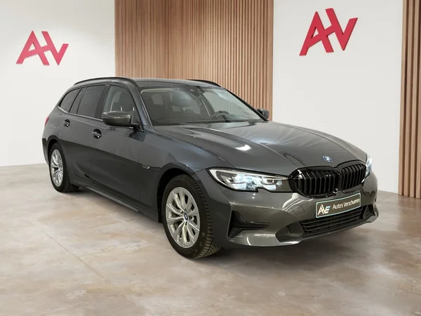 BMW 320 (2022) — foto 12 van 30