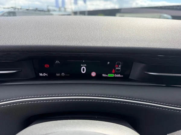 VOLKSWAGEN ID.7 Tourer (2026) — foto 6 van 21