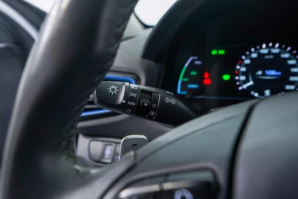 Hyundai Ioniq PHEV (2018) — foto 15 van 54