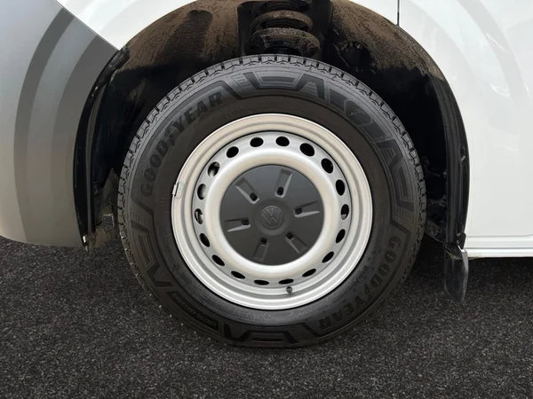 VOLKSWAGEN Transporter T7 30 Fou Lwb Dsl (2025) — foto 13 van 21