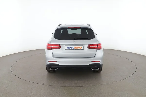 Mercedes-Benz GLC-Klasse (2018) — foto 11 van 16