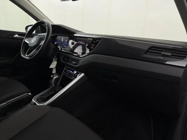 VOLKSWAGEN Polo (2022) — foto 3 van 27
