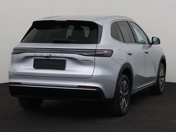 GEELY Starray EM-i (2026) — foto 23 van 29