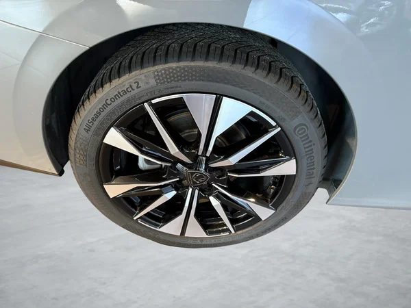 Peugeot 308 (2025) — foto 3 van 20