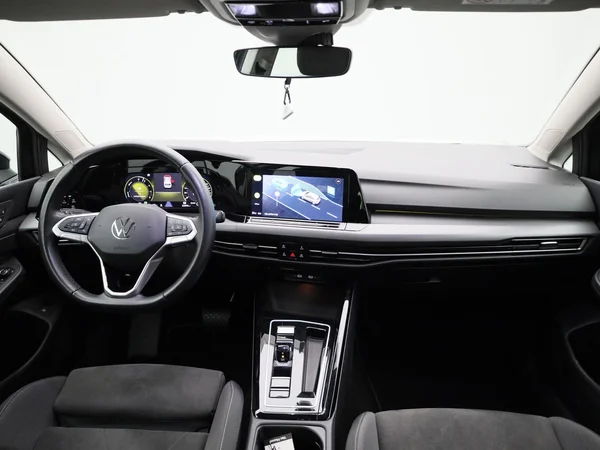 Volkswagen Golf (2023) — foto 33 van 41