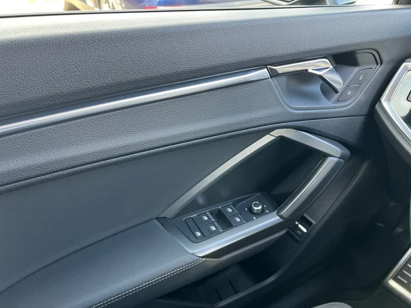 AUDI Q3 PHEV (2022) — foto 8 van 24