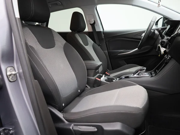 Opel Grandland (2023) — foto 26 van 40