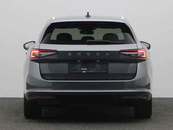 SKODA Superb Combi (2025) — foto 20 van 23