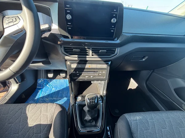 VOLKSWAGEN T-Cross (2025) — foto 3 van 17