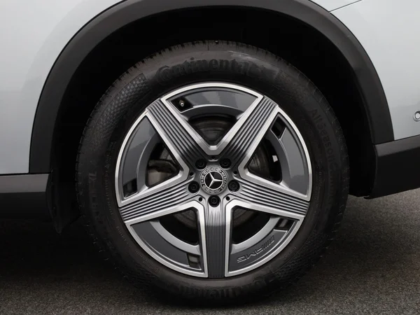 Mercedes-Benz GLC (2025) — foto 4 van 49
