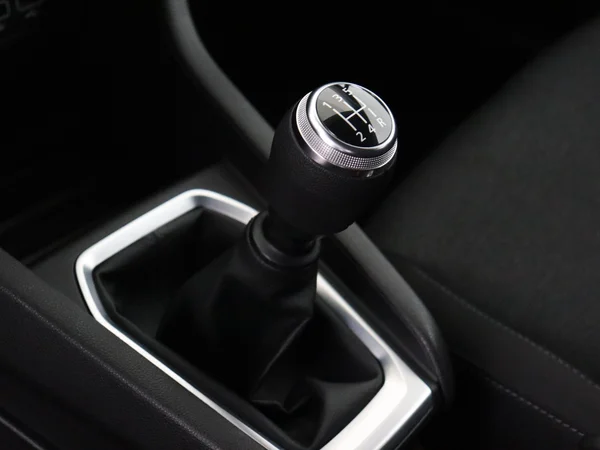 RENAULT Clio (2020) — foto 4 van 26