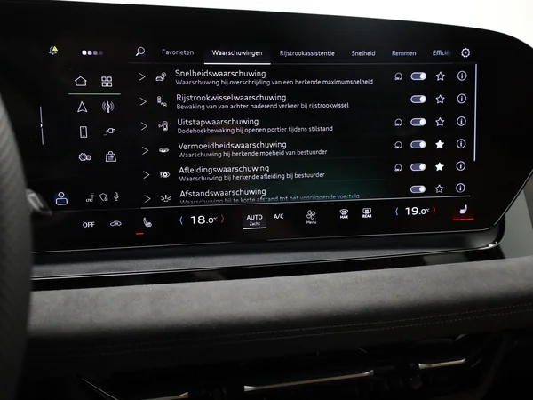 AUDI Q6 e-tron (2026) — foto 6 van 33