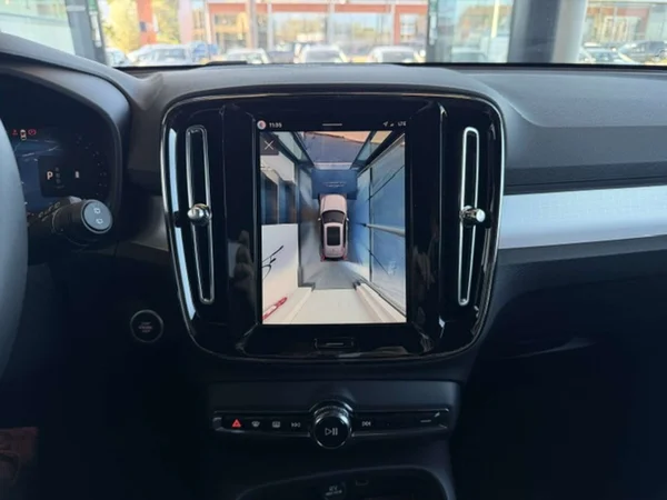 Volvo XC40 — foto 4 van 22