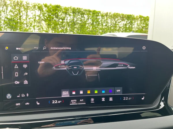AUDI A5 e-hybrid (PHEV) (2025) — foto 8 van 24