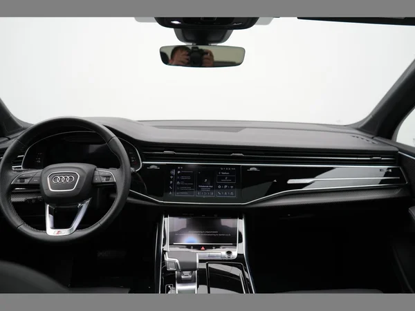 AUDI Q7 e-hybrid (PHEV) (2024) — foto 8 van 37