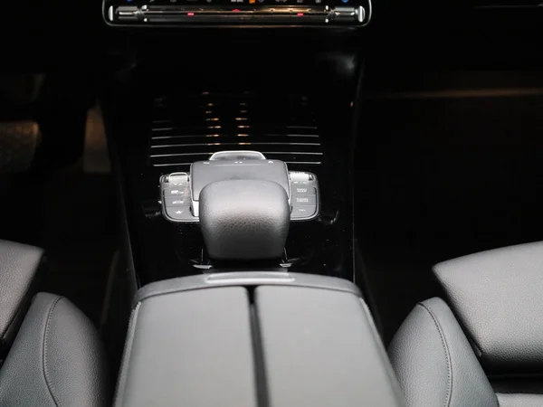 Mercedes-Benz A-Klasse (2020) — foto 2 van 47