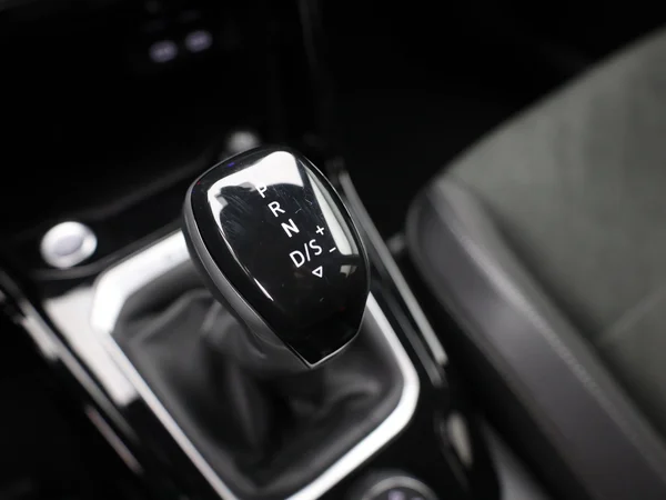 VOLKSWAGEN T-Roc (2023) — foto 17 van 22