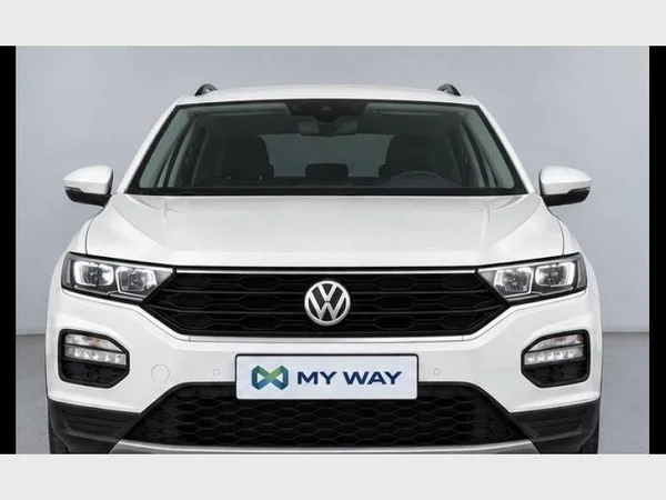 Volkswagen T-Roc (2018) — foto 12 van 26