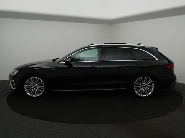 AUDI A4 Avant (2024) — foto 27 van 29