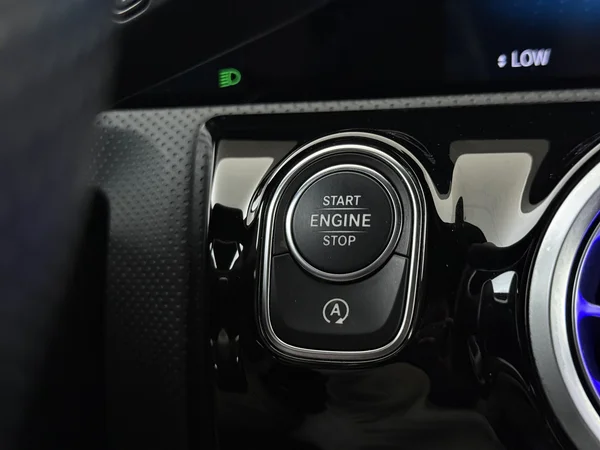 MERCEDES CLA 180 (2019) — foto 15 van 26