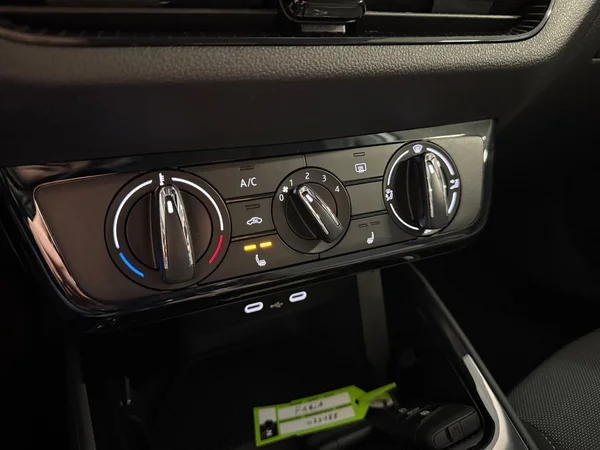 SKODA Fabia (2025) — foto 11 van 15