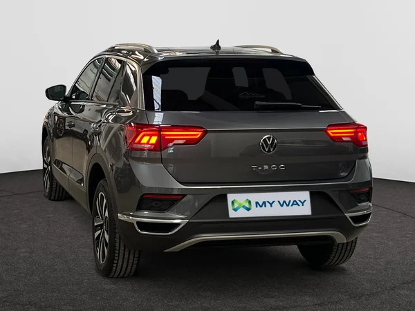 VOLKSWAGEN T-Roc (2021) — foto 10 van 20